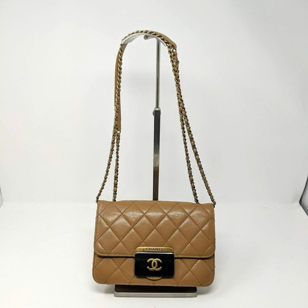 Chanel Flap Bag Tan Beauty Lock Chain Strap Shoulder Quilted Crossbody - Picture 4 of 16